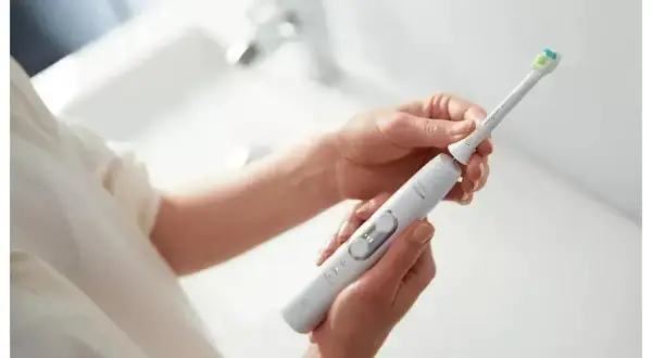Szczoteczka soniczna Philips czy Seysso - która lepiej dba o zęby?
