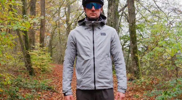 Fahrrad-Regenjacke Herren: Welcher Schutz passt zu Ihrem Fahrstil?