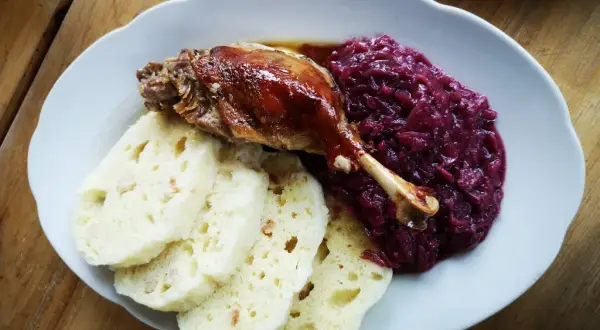 Adršpach: Gdzie zjeść? Najlepsze restauracje i czeskie piwo!
