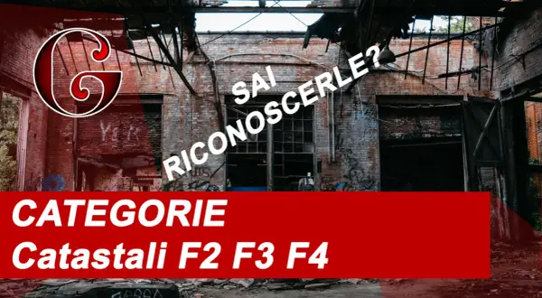Interno di un edificio abbandonato con mattoni a vista e graffiti. Testo: "CATEGORIE Catastali F2 F3 F4".
