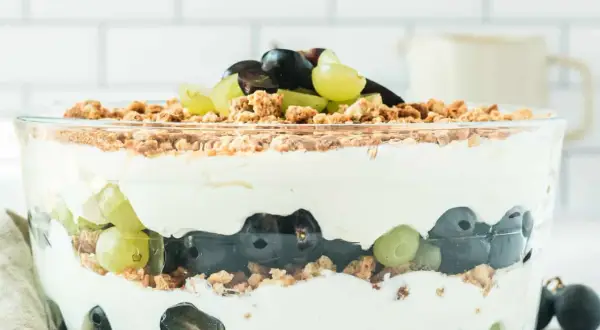 Trauben Keks Dessert: Einfaches Rezept ohne Backen | Schnell & Lecker