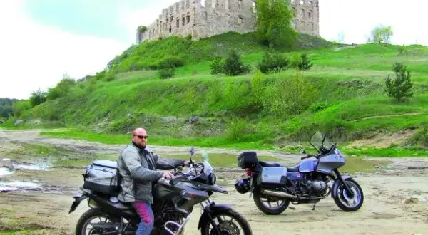 Najlepsze trasy motocyklowe w Jurze Krakowsko-Częstochowskiej, które musisz przejechać