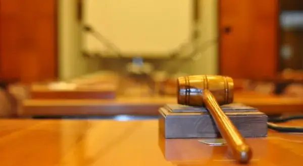 Zatarcie wykroczenia: Jak uniknąć stygmatyzacji i odbudować życie