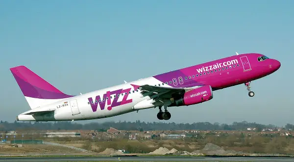 Wizz Air: Z jakiego kraju pochodzi? Węgierskie korzenie i Polska