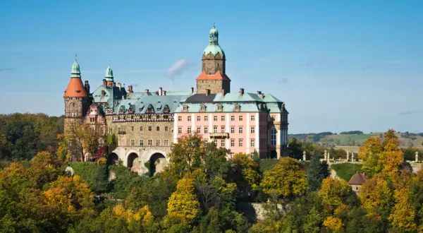 Kamienna Góra: Odkryj tajemnice i atrakcje Dolnego Śląska!