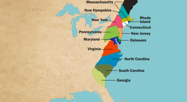 Karta visar de ursprungliga tretton kolonierna, en viktig del av USA historia. Färgade områden representerar stater som Massachusetts, Virginia och Georgia.