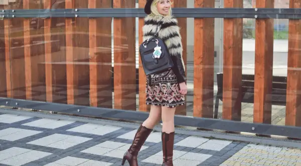 Stylizacja z plecakiem: Jak nosić go modnie na każdą okazję?