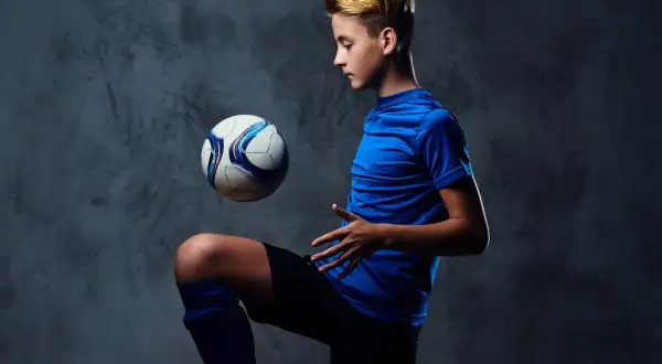 Jak zostać piłkarzem w wieku 18 lat – uniknij najczęstszych błędów