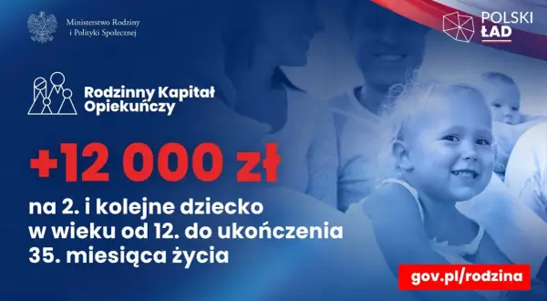 Rodzinny kapitał opiekuńczy: 12 000 zł na drugie i kolejne dziecko od 12. do 35. miesiąca życia. Uśmiechnięte dzieci i rodzice.