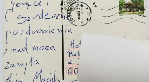 Co napisać na pocztówce z nad morza? Inspiracje dla każdego serca