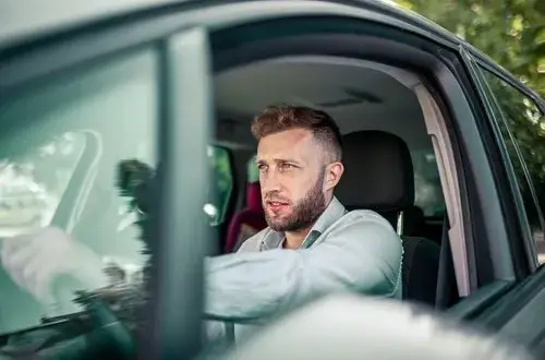 Czy można płacić gotówką na autostradzie A1? Oto, co musisz wiedzieć