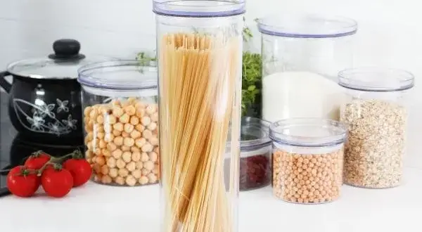 Najlepsze słoiki na makaron spaghetti, które zapobiegają łamaniu i wilgoci