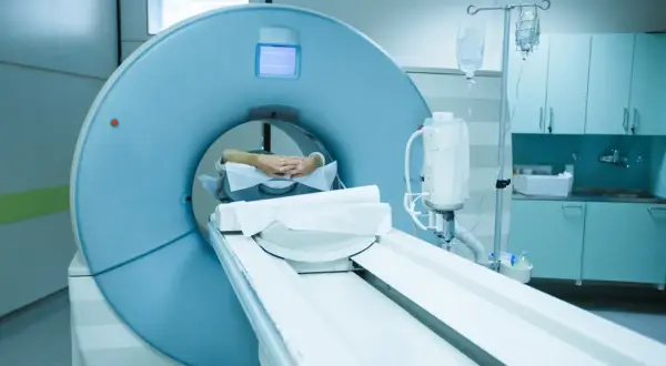 Badanie PET-CT: Zrozum, jak działa i przygotuj się bez obaw