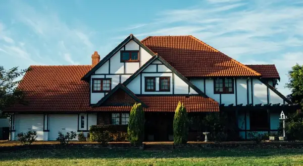 Czy ubezpieczenie budynków jest obowiązkowe? Sprawdź, kiedy tak!