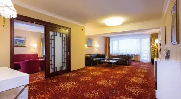 Ile jest pokoi w hotelu Gołębiewskim? Zaskakujące liczby i szczegóły