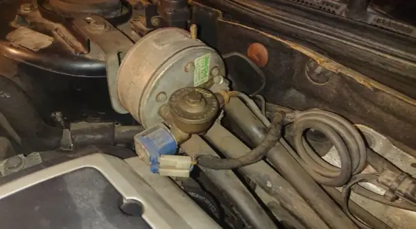 Gdzie jest czujnik temperatury gazu LPG? Oto kluczowe lokalizacje
