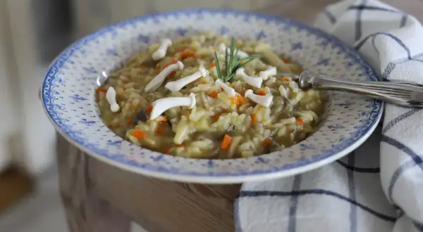 Z czym podawać risotto? Odkryj najlepsze dodatki i smaki