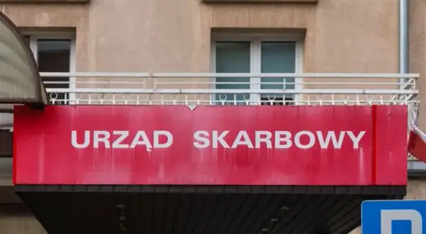 Czy pożyczkę trzeba zgłosić do urzędu skarbowego? Sprawdź, by uniknąć kar