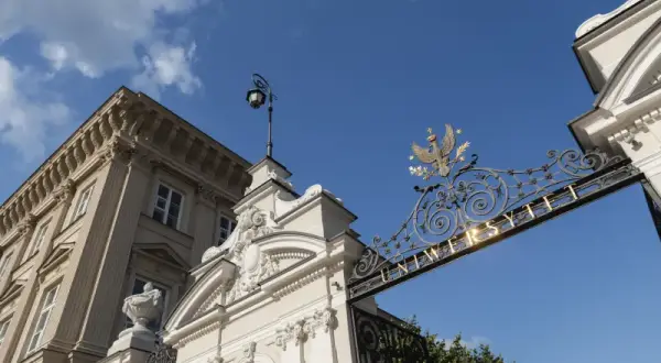 Rekrutacja na Uniwersytet Warszawski: Terminy, Wymagania i Programy