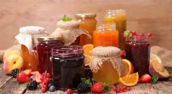 Confiture maison : quel sucre pour une prise et conservation parfaites ?