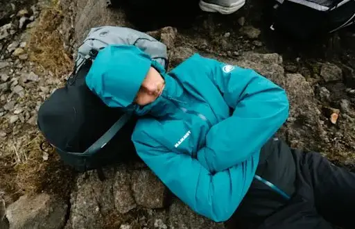El chubasquero para correr que te mantendrá seco y cómodo siempre