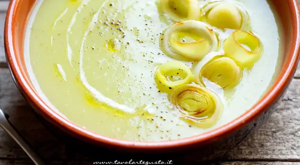 Vellutata Porri e Patate: Ricetta Cremosa e Facile | Guida Completa