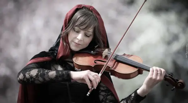 Dubstep i skrzypce: Fenomen Lindsey Stirling. Co za połączenie!
