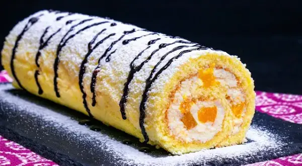Najlepsze przepisy na rolady ciasto – różnorodne smaki i metody