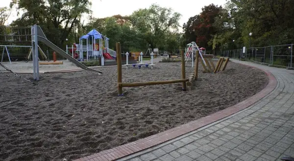Kiedy otwarcie placu zabaw w parku Żeromskiego? Sprawdź szczegóły
