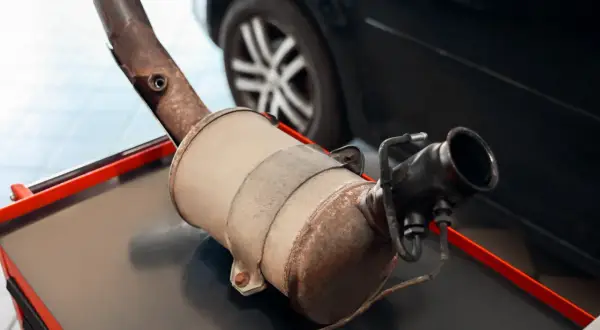 Audi DPF: Ile sadzy i popiołu to norma? Uniknij drogich awarii!