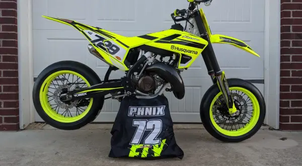 Husqvarna TE 125 supermoto - czy to dobry wybór na asfalt?