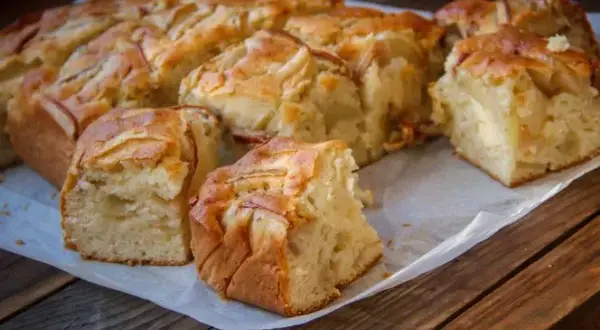 Przepis na łatwe ciasto z jabłkami, które zawsze się udaje