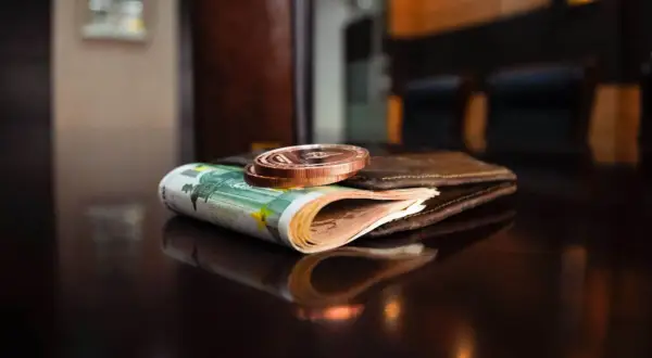 Ile kosztuje DJ na 40 urodziny? Sprawdź ceny i najważniejsze czynniki