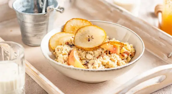 Dietetyczne śniadania 200 kcal: 5 sycących przepisów na dobry start