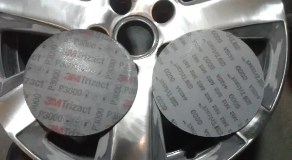 Jak wypolerować felgi aluminiowe na lustro i uniknąć typowych błędów