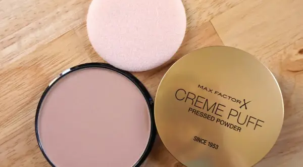 Max Factor Creme Puff jaki kolor wybrać, aby uniknąć błędów w doborze
