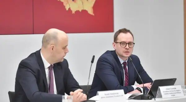 Ile zarabia deweloper? Prawda o zyskach firm i pensjach pracowników