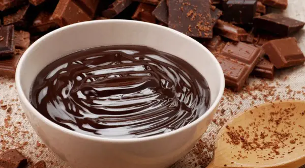 Zwarzony ganache? Spokojnie! 3 metody na aksamitny krem