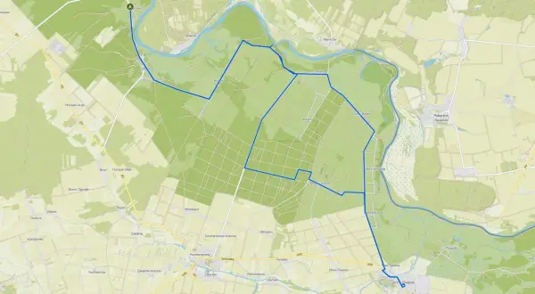 Trasa rowerowa wokół Białej Podlaskiej, prowadząca przez malownicze wsie i tereny zielone.