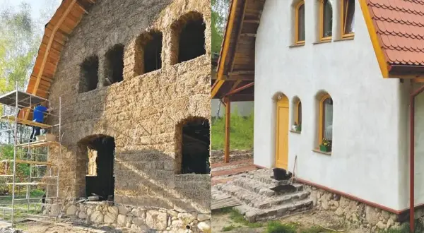 Budowa domu ze słomy: etap surowy z widocznymi belami słomy i rusztowaniem, obok ukończony, otynkowany budynek z żółtymi drzwiami i oknami.