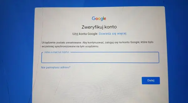 Ekran logowania Google na tablecie Lenovo. Po resecie urządzenia, aby kontynuować, musisz podać adres e-mail lub telefon. Jak odblokować tablet Lenovo zapomniałem hasła?