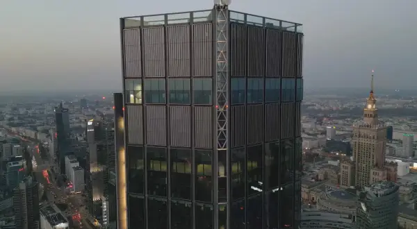 Ile pięter ma najwyższy budynek w Warszawie? Zaskakujące fakty o Varso Tower