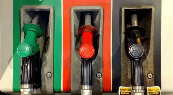 Używany diesel czy benzyna - co wybrać, aby uniknąć kosztów?