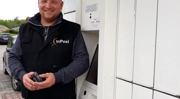 Do której godziny kurier InPost dostarcza paczki? Sprawdź teraz!