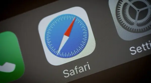 Jak włączyć tłumaczenie strony w iPhone Safari i uniknąć problemów