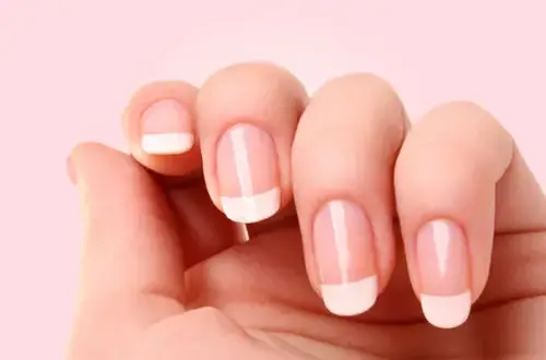 Czy manicure japoński niszczy paznokcie? Oto prawda o jego wpływie