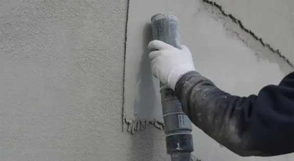 Tynk silikonowy: Idealna temperatura i jak uniknąć kosztownych błędów