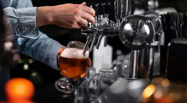 Distribución de bebidas en España: Claves HORECA para el éxito y evitar errores