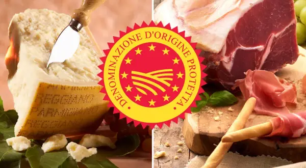 Parmesan und Prosciutto, zwei Köstlichkeiten des dop italien. Ein Genuss für Gaumen und Augen.