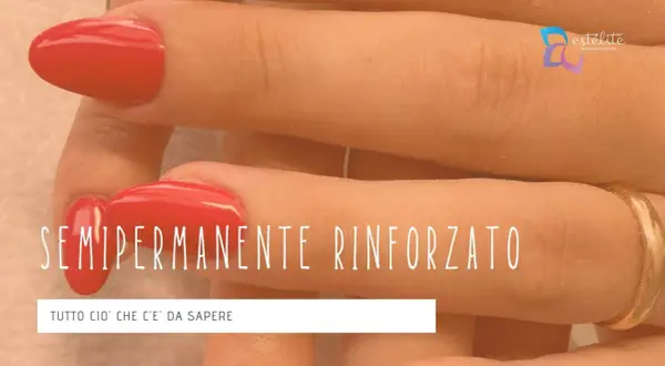 Unghie rosse perfette, un esempio di estetica unghie curata. Semipermanente rinforzato per mani impeccabili.